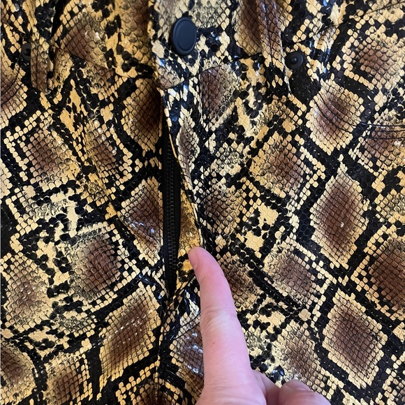 GOOD AMERICAN Good 90's Icon Faux Snake Skin Pants Gold - Picture 5 of 14